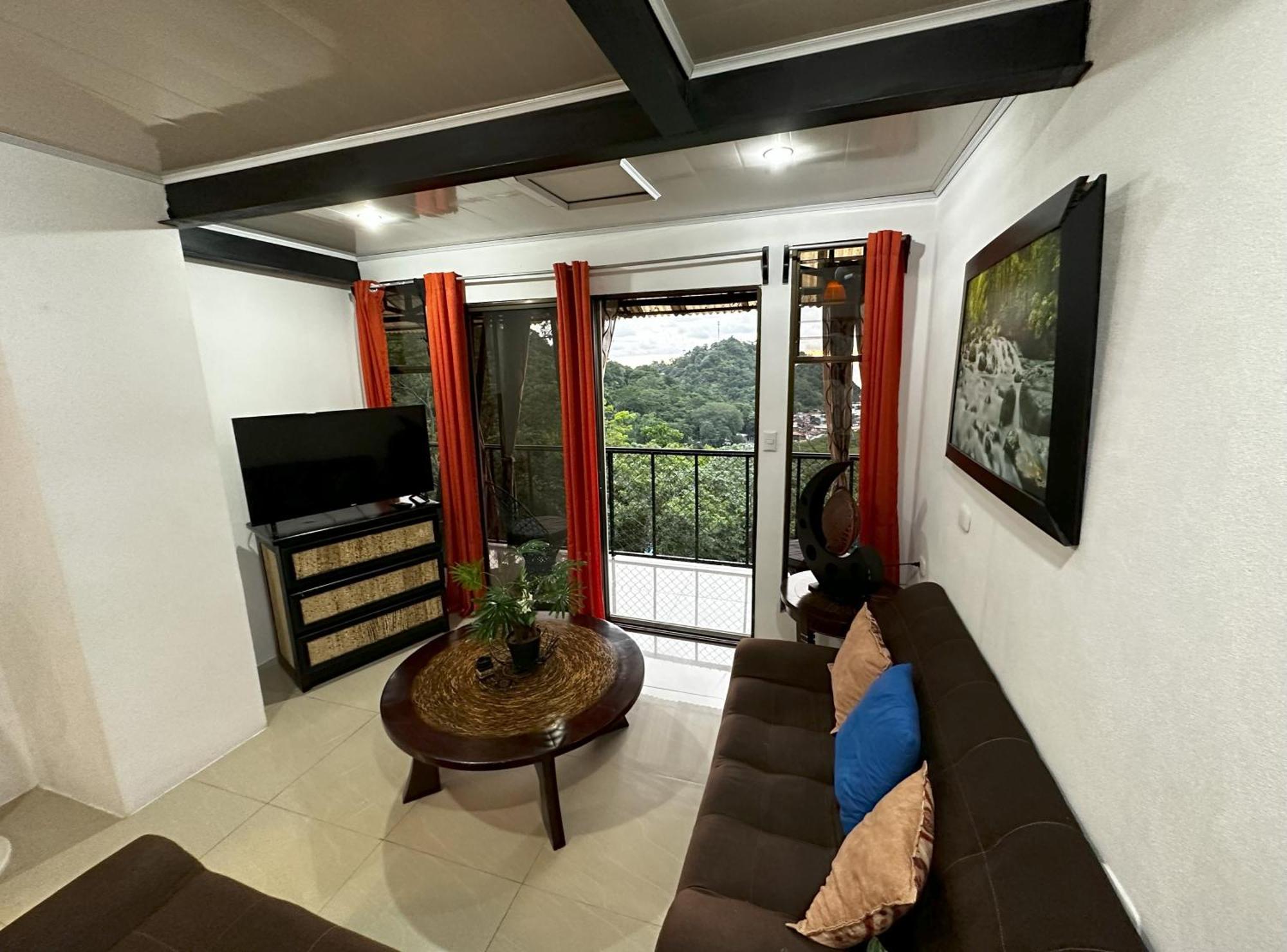 Vista Del Pacifico. Appartement Quepos